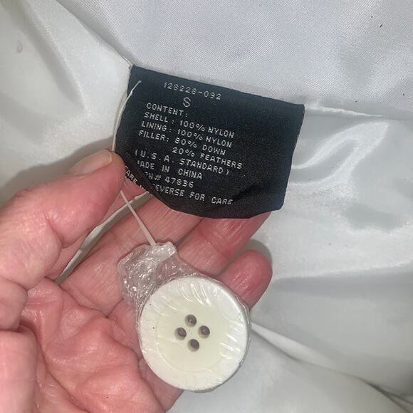 VINTAGE WHITE DOWN QUILTED PUFFER PARKA JACKET S - Picture 9 of 9